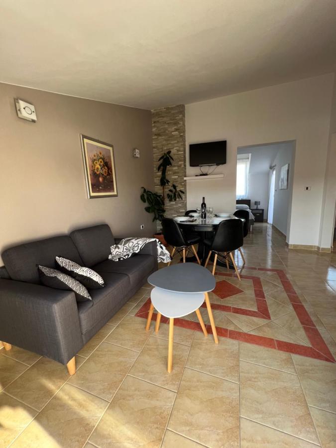 Apartmani M&L Medulin Luaran gambar